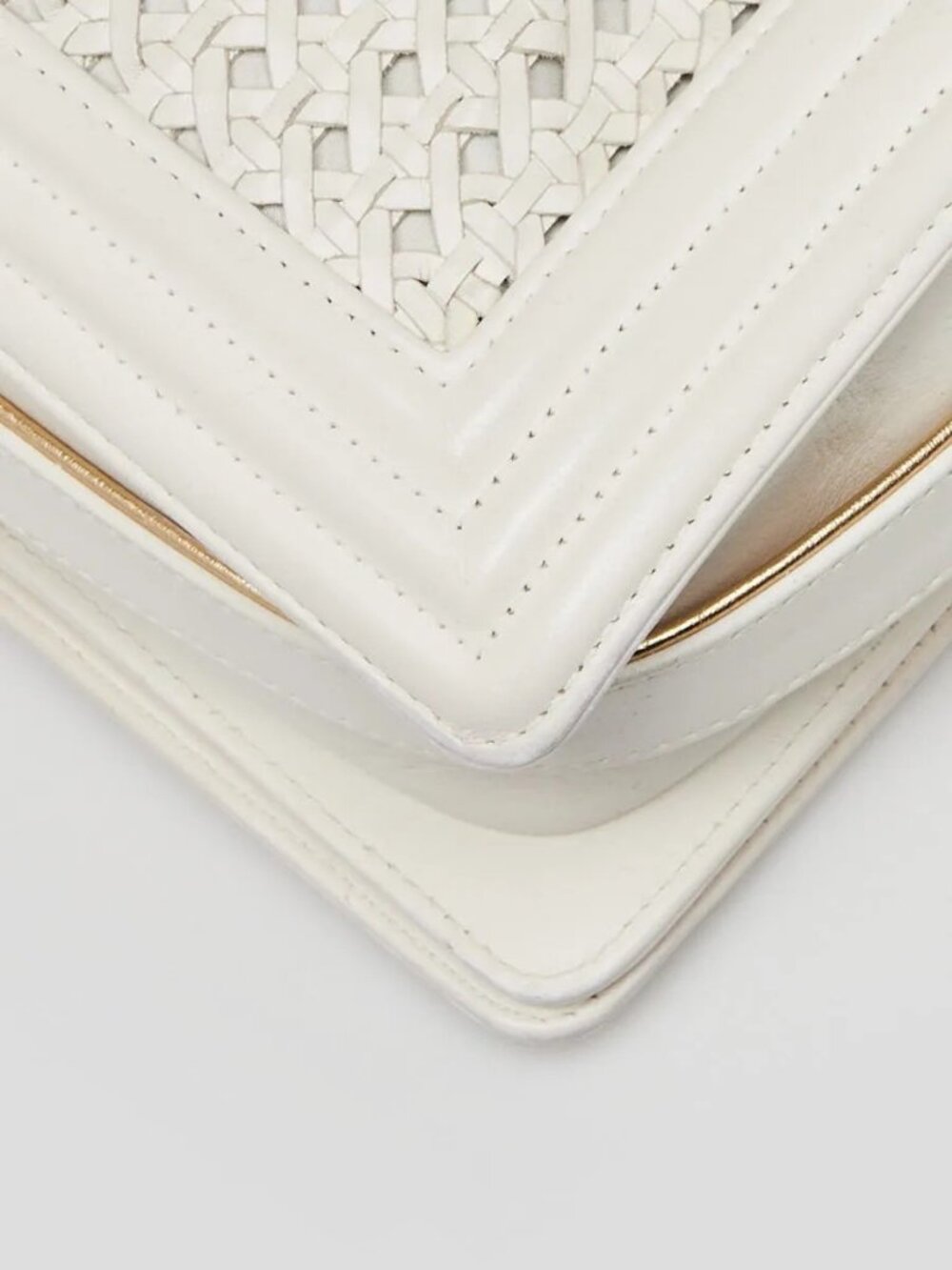 Chanel White Braided Sheepskin Leather Braided New Medium Boy Bag - Picture 4 of 9